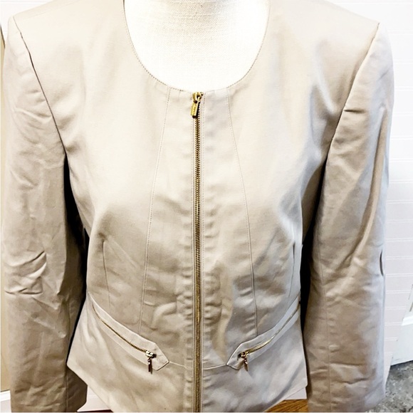 Beige Zip-Up Blazer - Picture 1 of 5